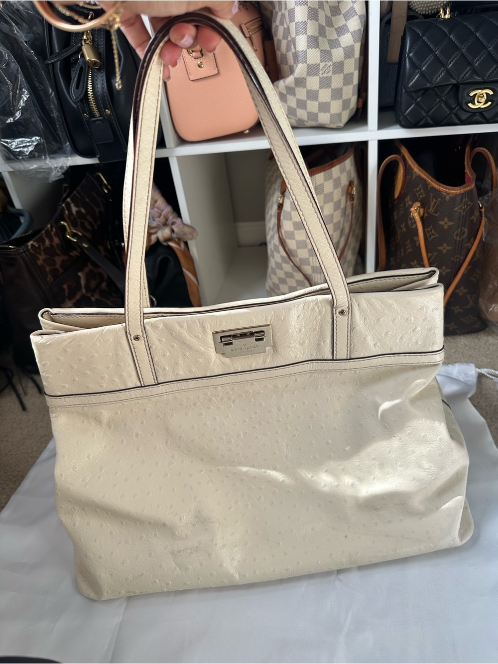 Kate Spade Cream Leather Tote Bag - Elegant Everyday Carry